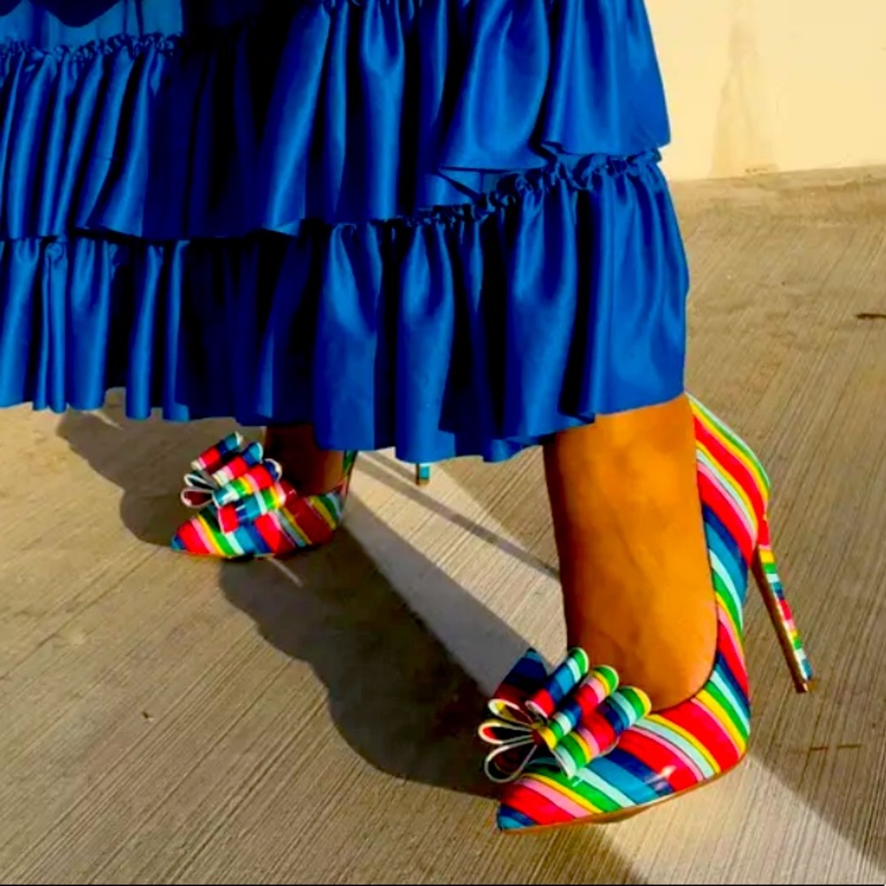 Betsey Johnson PRINCE-P BRIGHT MULTI PUMPS - Picture 4 of 15